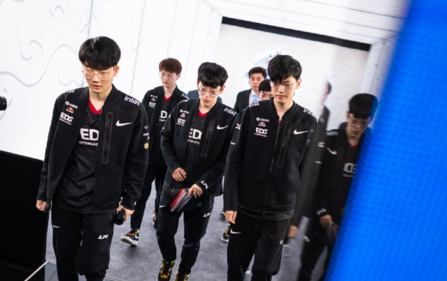 巴黎是否能 巴黎是否能